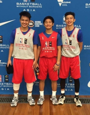 Paul Manalang with Jed Cedrick Colonia and John Mark Lagumen at the Basketball Without Borders Asia Camp held in Australia. Photo Credit: Evelyn Delos Reyes Manalang