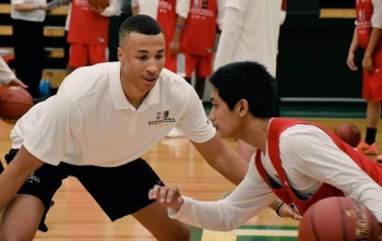 Jr. NBA Philippines All Star Alumni Paul Manalang is trying to get past Dante Exum of Utah Jazz, during the tip off of Basketball Without Borders Asia Camp held in Australia. Photo Credit: Evelyn Delos Reyes Manalang